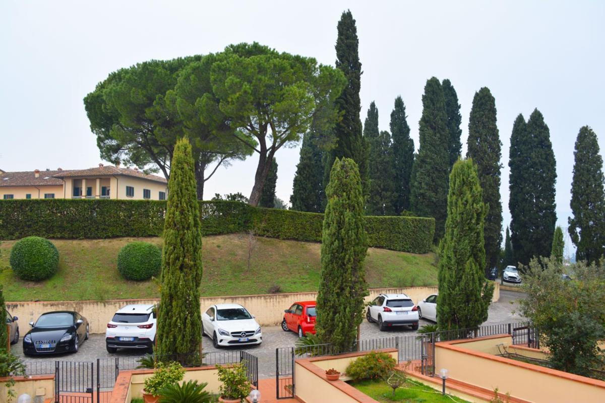B&B All'Infinito Carmignano Bagian luar foto